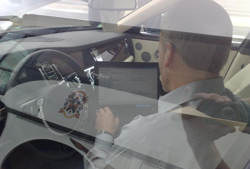 Illustration for article titled Rolls Royce Ghost Spotted, Driven By Lesser Dukes
